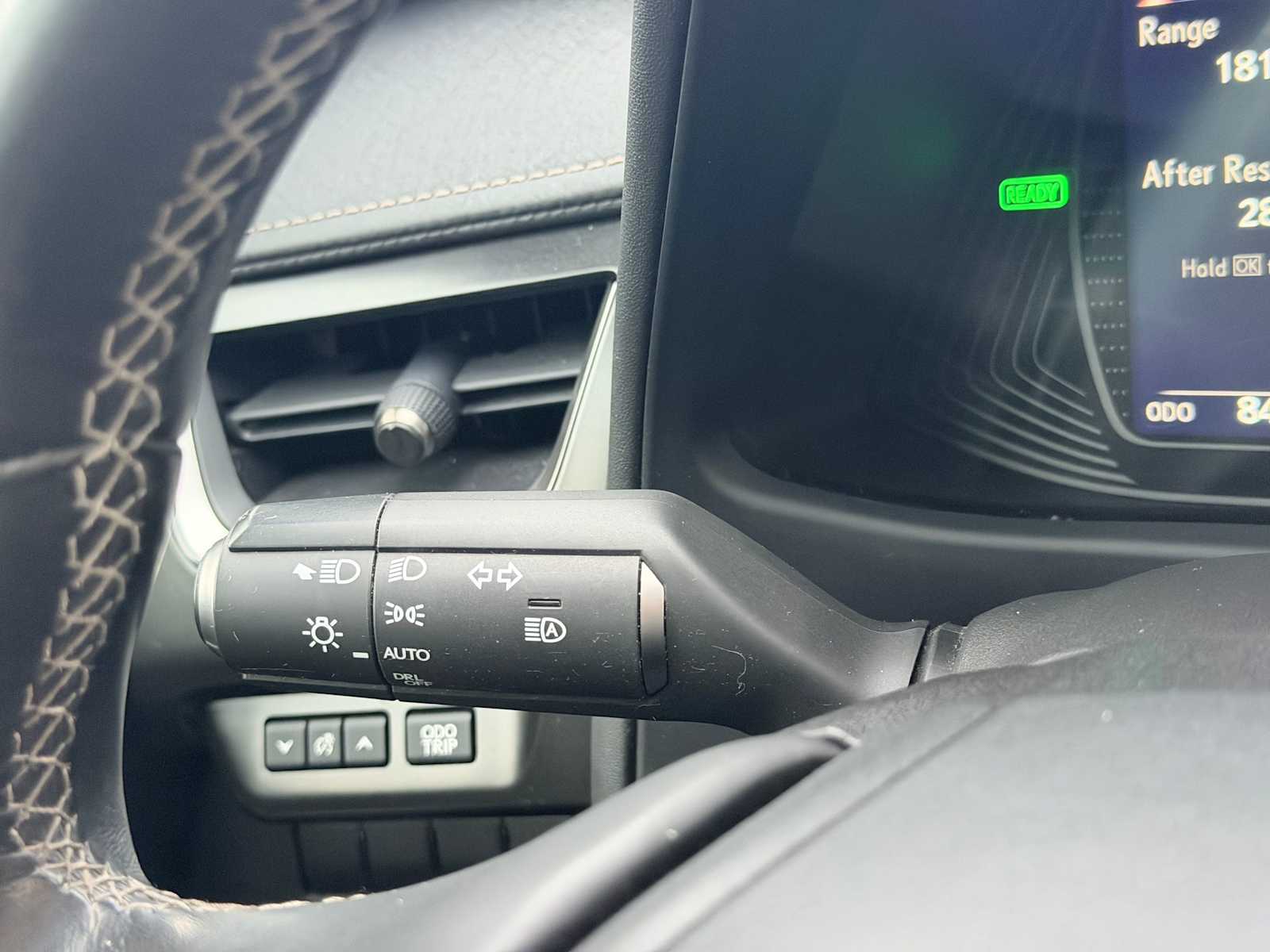 Thumbnail: 2019 Lexus UX - 27