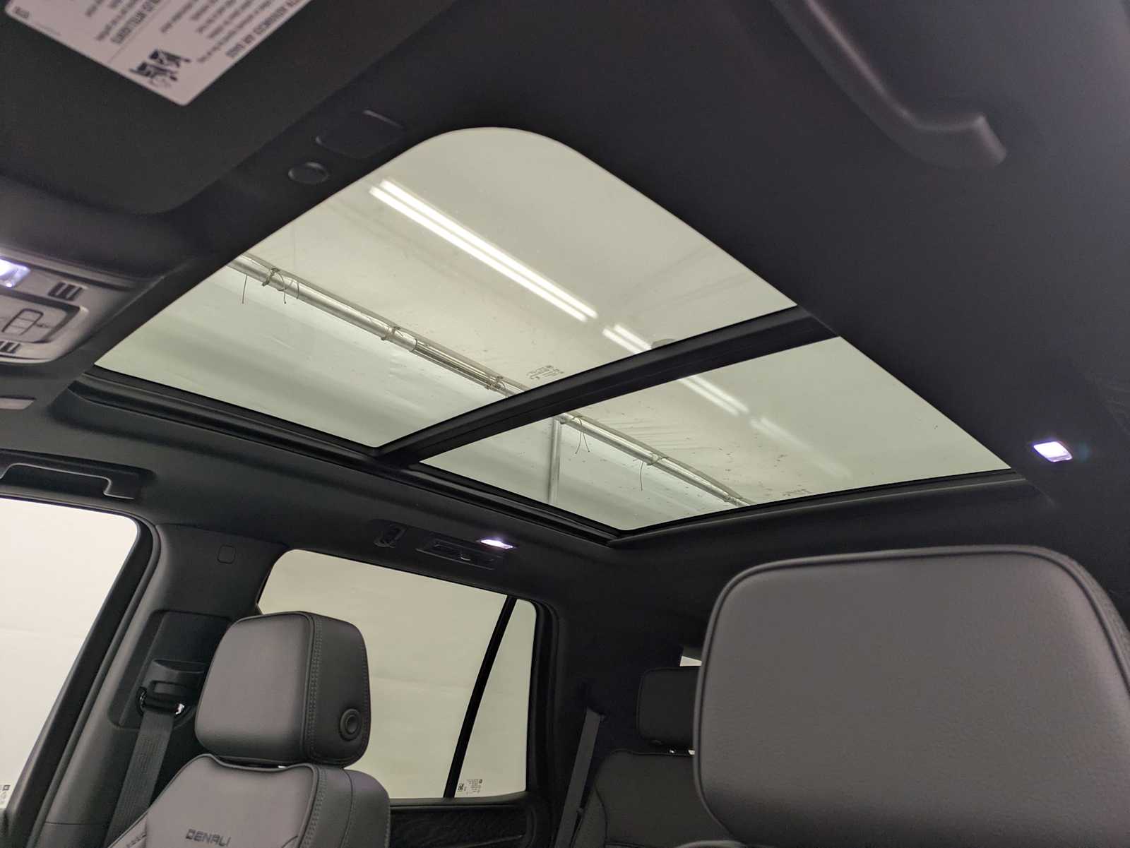 Thumbnail: 2024 GMC Yukon - 21