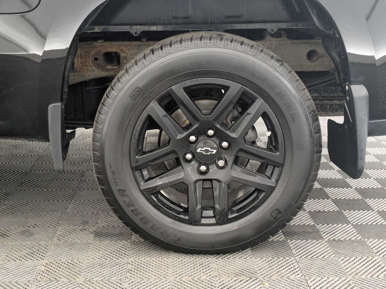 Thumbnail: 2021 Chevrolet Silverado 1500 - 14