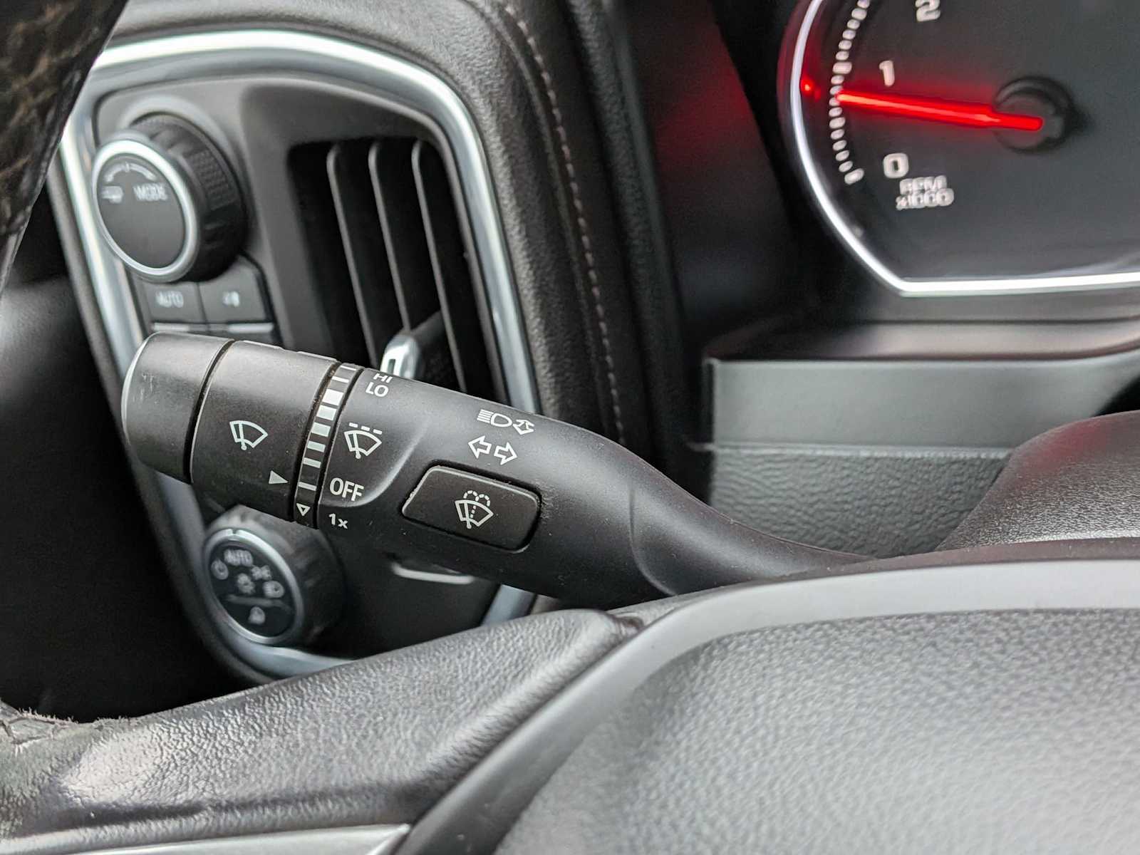 Thumbnail: 2022 Chevrolet Silverado 2500 - 29