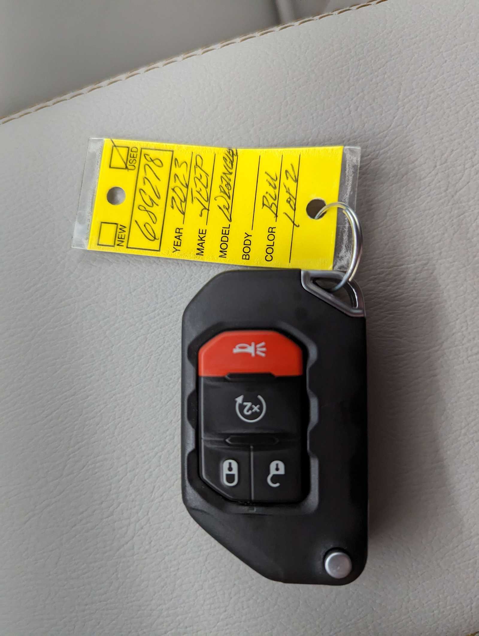 2023 Jeep Wrangler Sahara 33