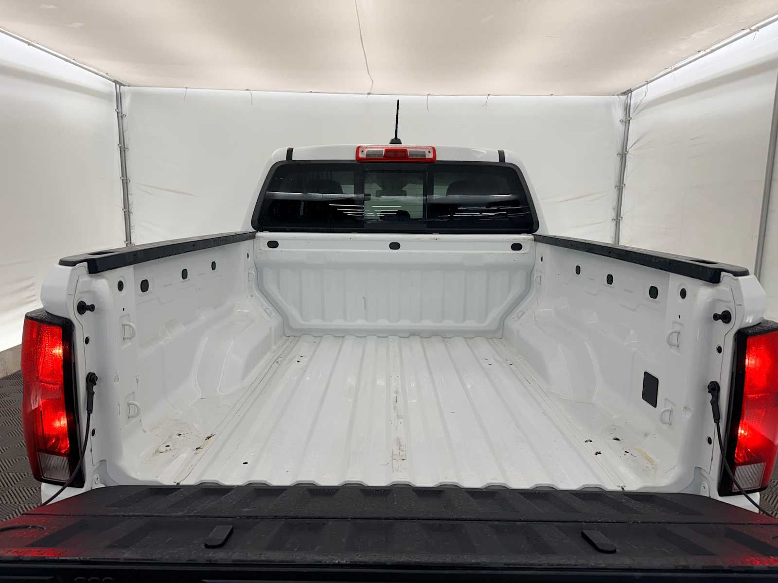 Thumbnail: 2024 Chevrolet Colorado - 31