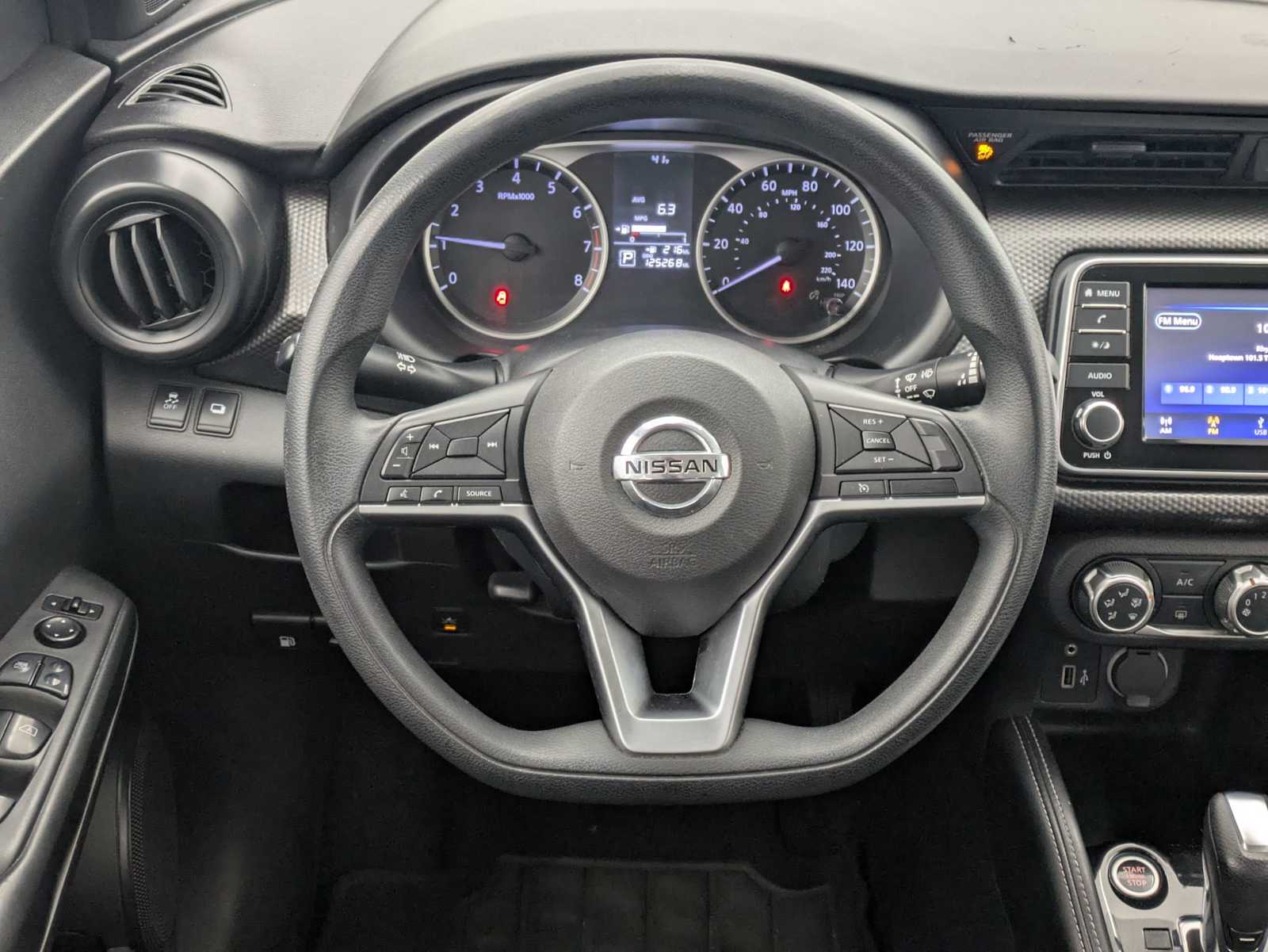 Thumbnail: 2018 Nissan Kicks - 22