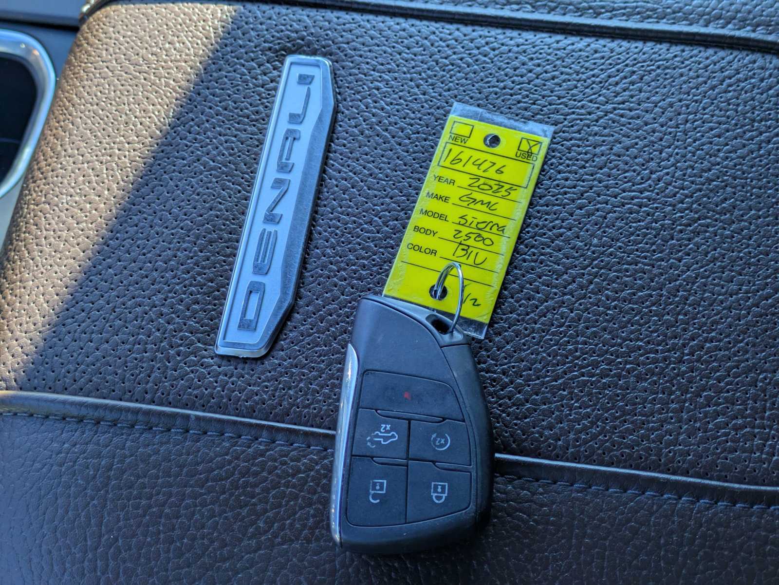 Thumbnail: 2025 GMC Sierra 2500 - 36