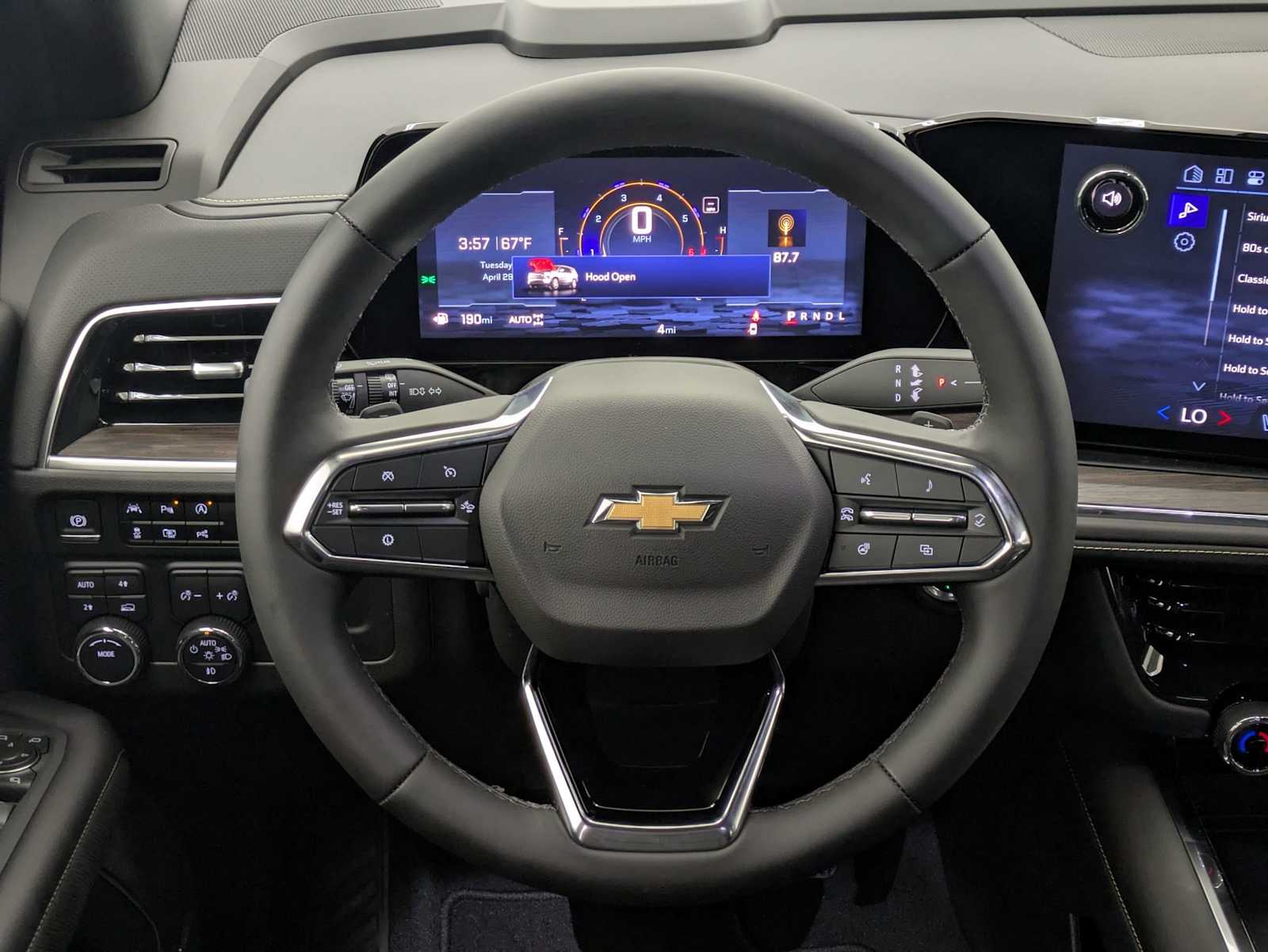 Thumbnail: 2025 Chevrolet Suburban - 25