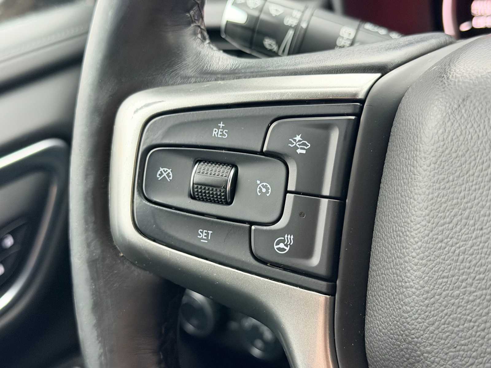 Thumbnail: 2021 Chevrolet Tahoe - 24