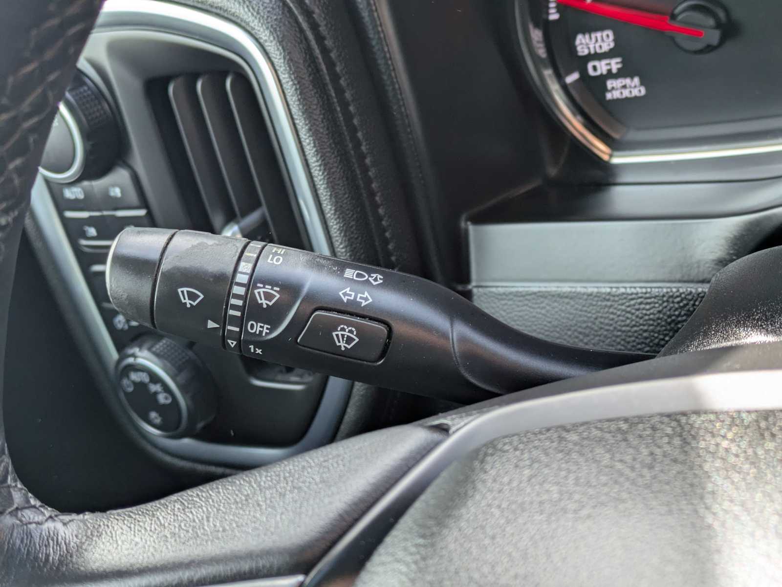 Thumbnail: 2019 Chevrolet Silverado 1500 - 27