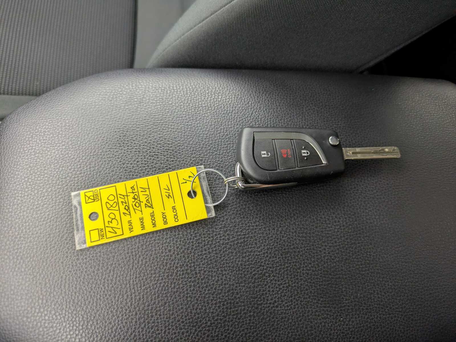 Thumbnail: 2024 Toyota RAV4 - 33