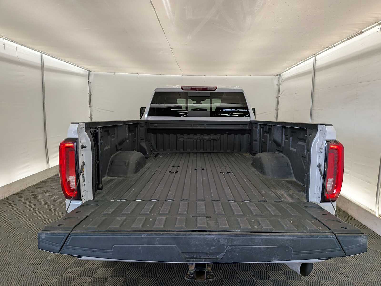 Thumbnail: 2023 GMC Sierra 3500 - 34