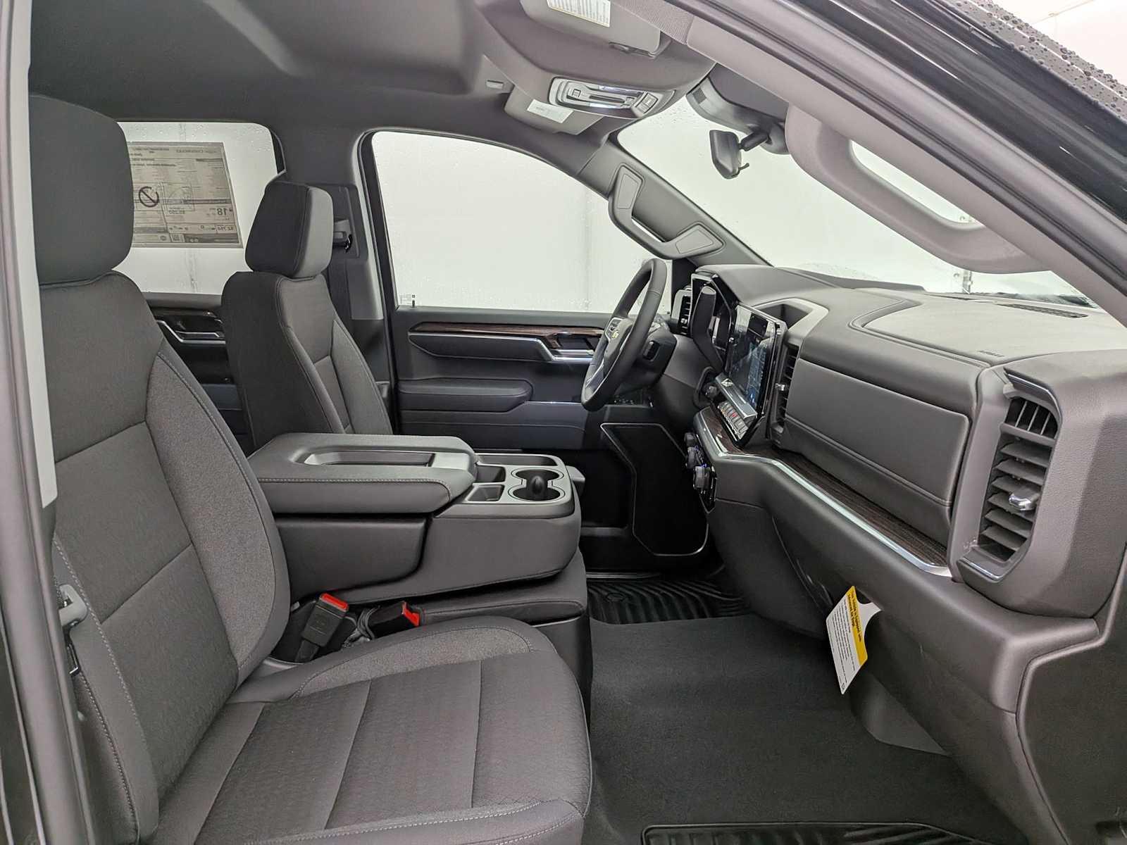 Thumbnail: 2026 Chevrolet Silverado 1500 - 24