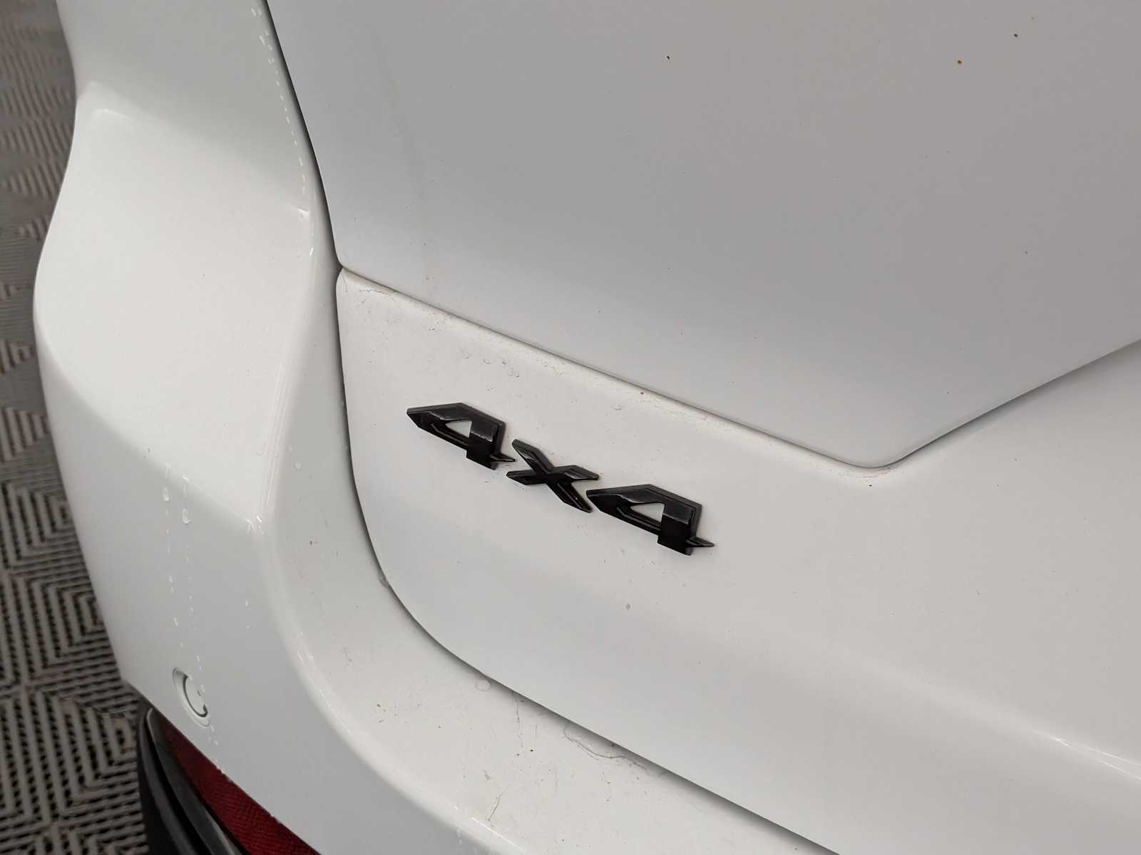 Thumbnail: 2023 Jeep Grand Cherokee - 12