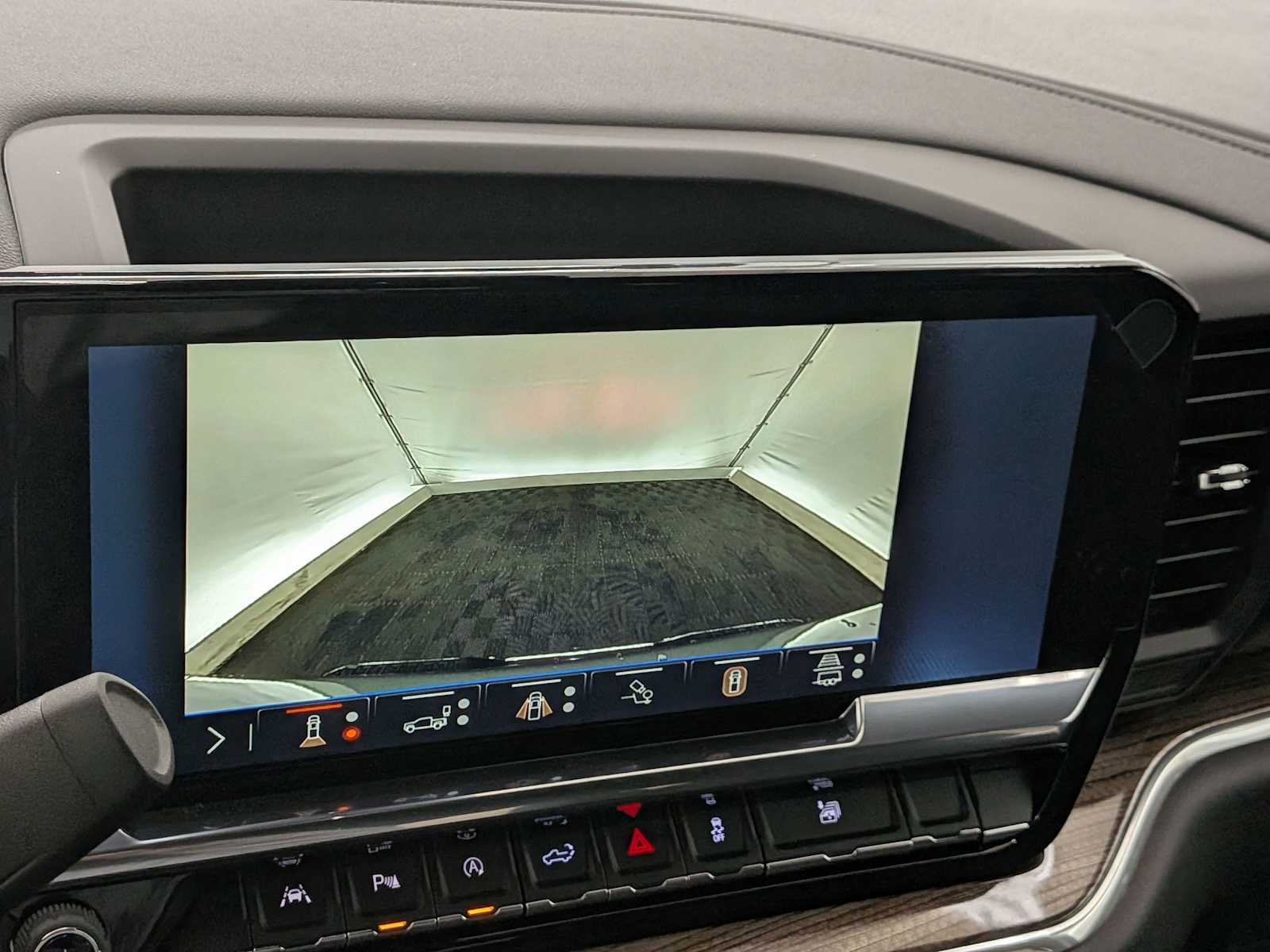 Thumbnail: 2026 Chevrolet Silverado 1500 - 31