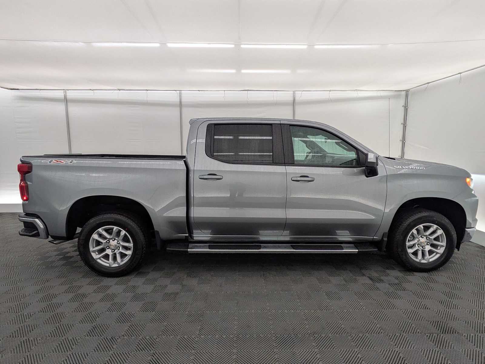 Thumbnail: 2026 Chevrolet Silverado 1500 - 7