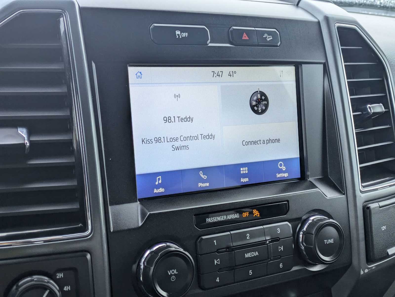 Thumbnail: 2021 Ford F-350 - 28