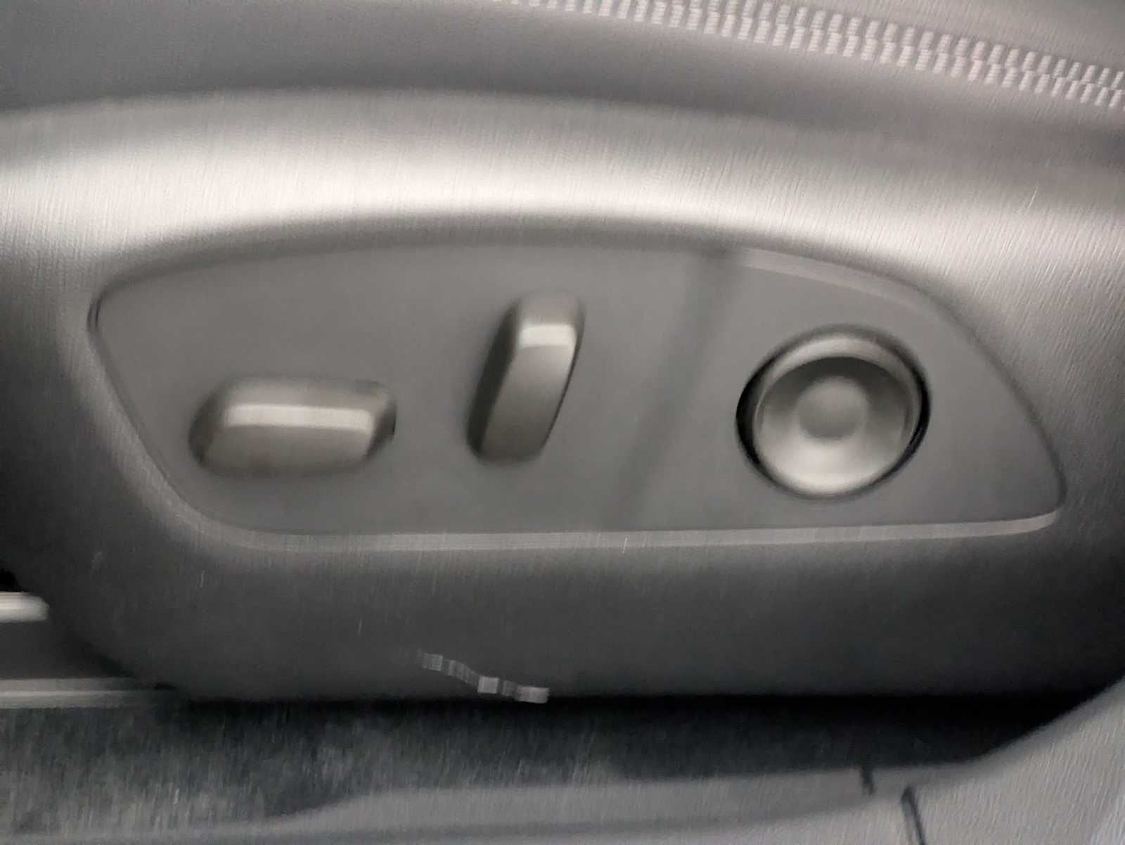 Thumbnail: 2026 Chevrolet Blazer EV - 18