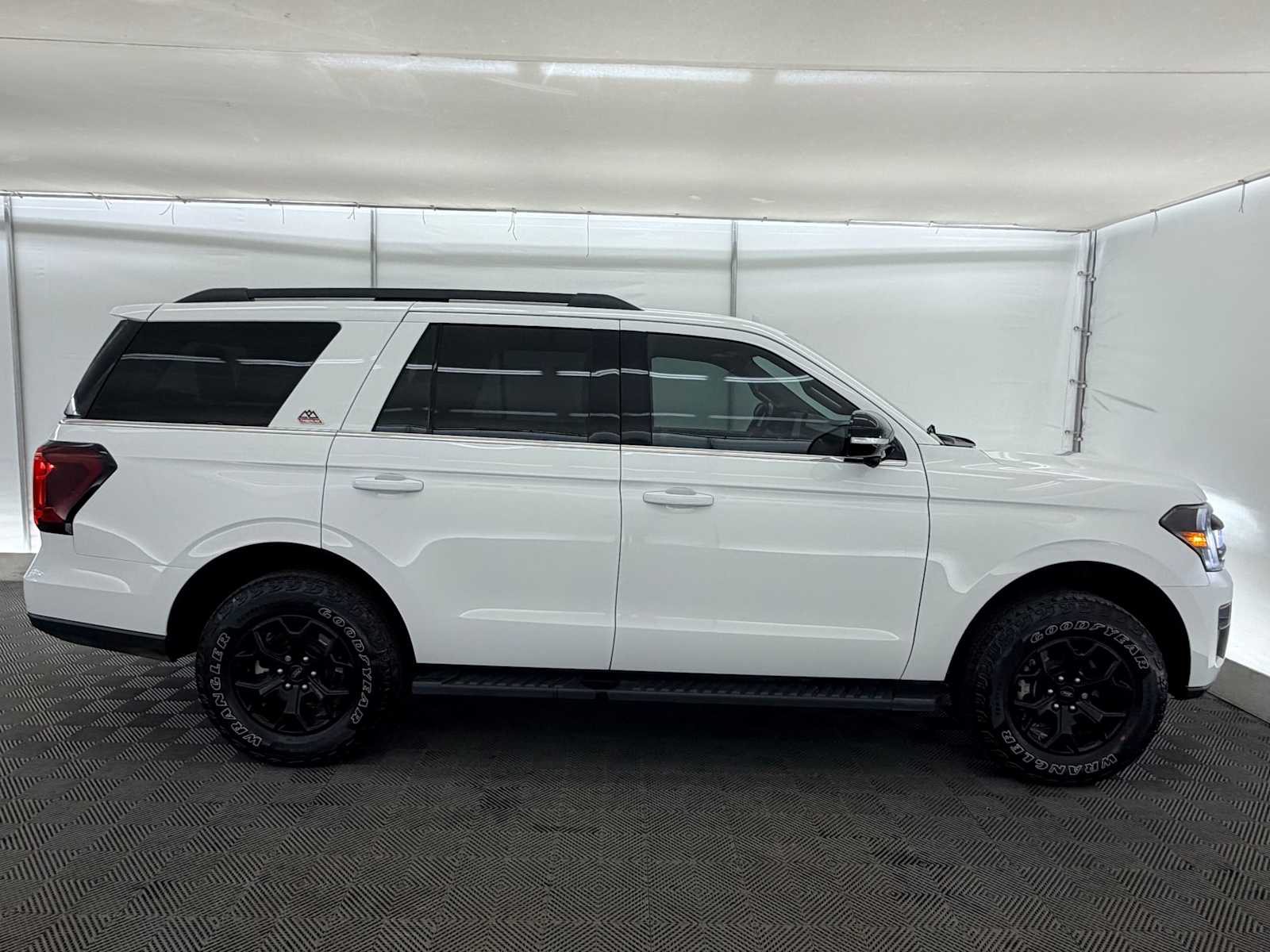 Thumbnail: 2023 Ford Expedition - 8