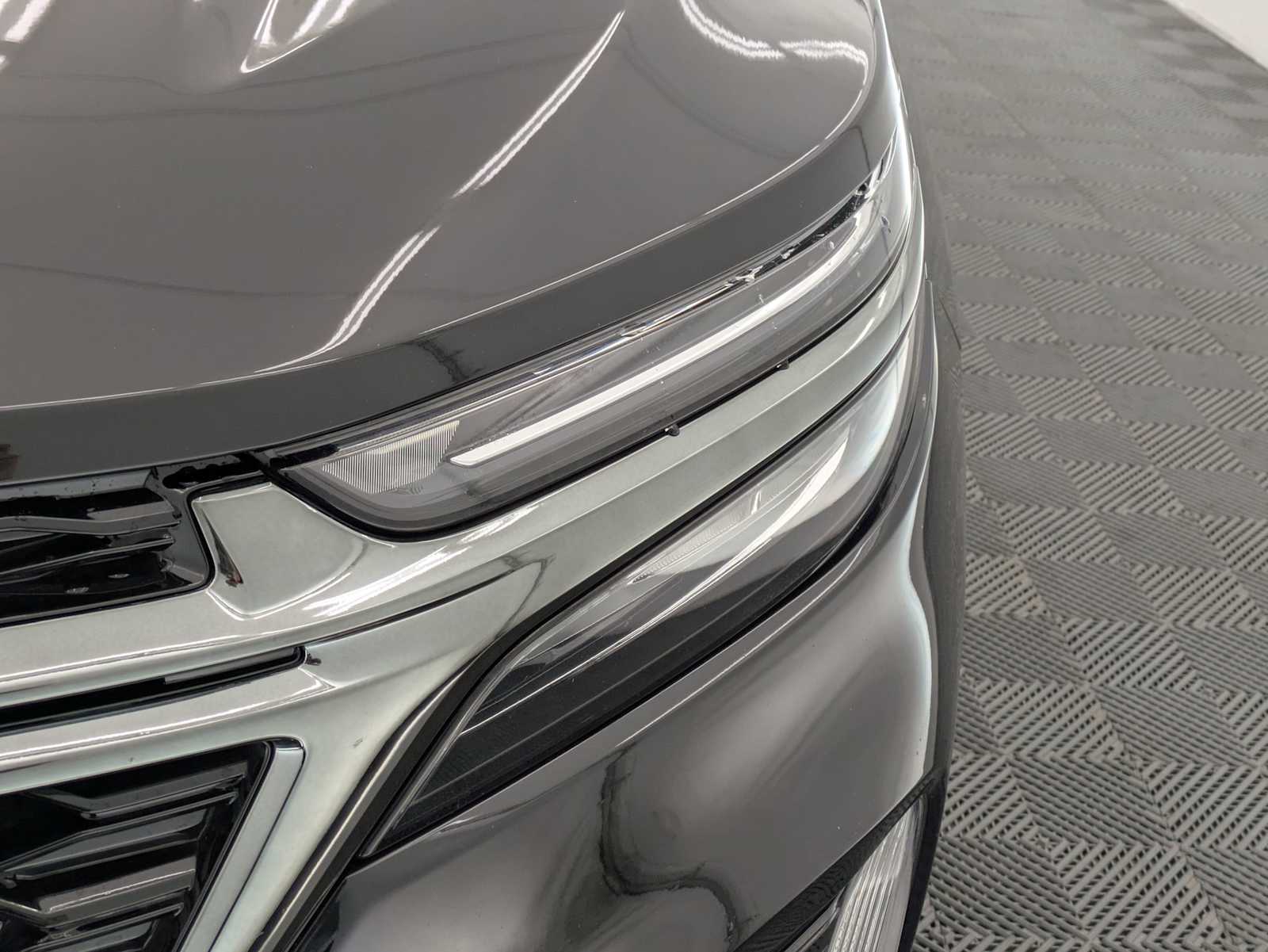Thumbnail: 2022 Chevrolet Equinox - 10