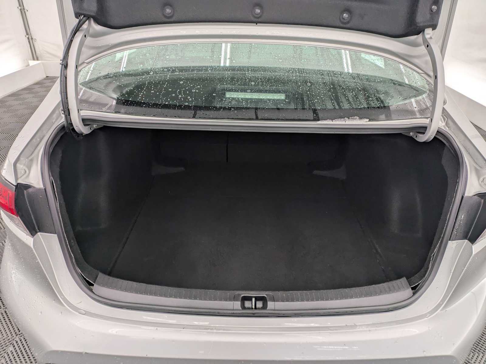 Thumbnail: 2022 Toyota Corolla - 33