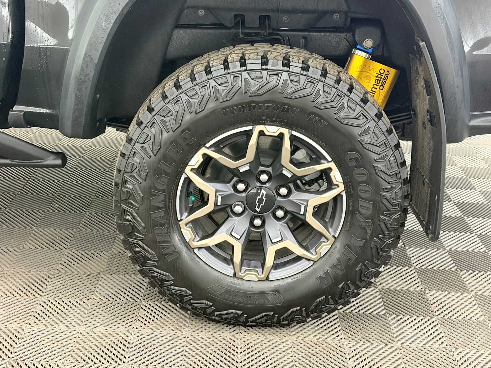 Thumbnail: 2024 Chevrolet Colorado - 13