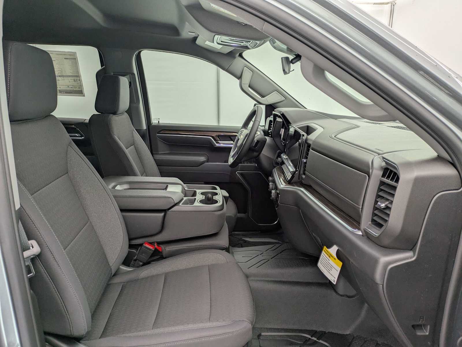 Thumbnail: 2026 Chevrolet Silverado 1500 - 24