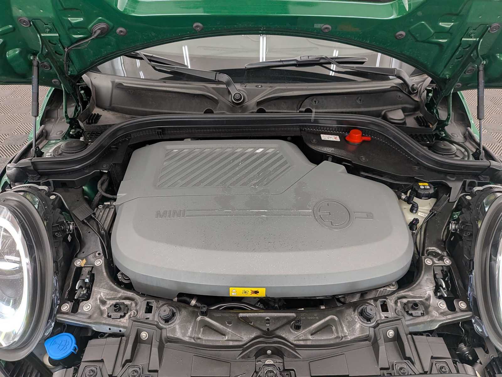 Thumbnail: 2022 MINI Cooper Hardtop - 15