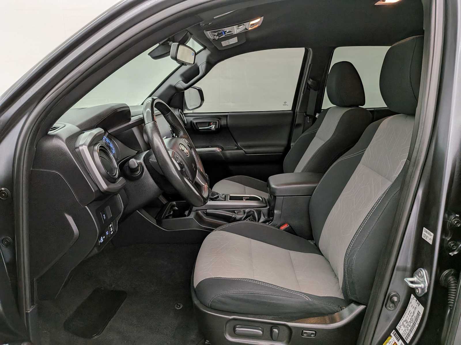 Thumbnail: 2021 Toyota Tacoma - 19