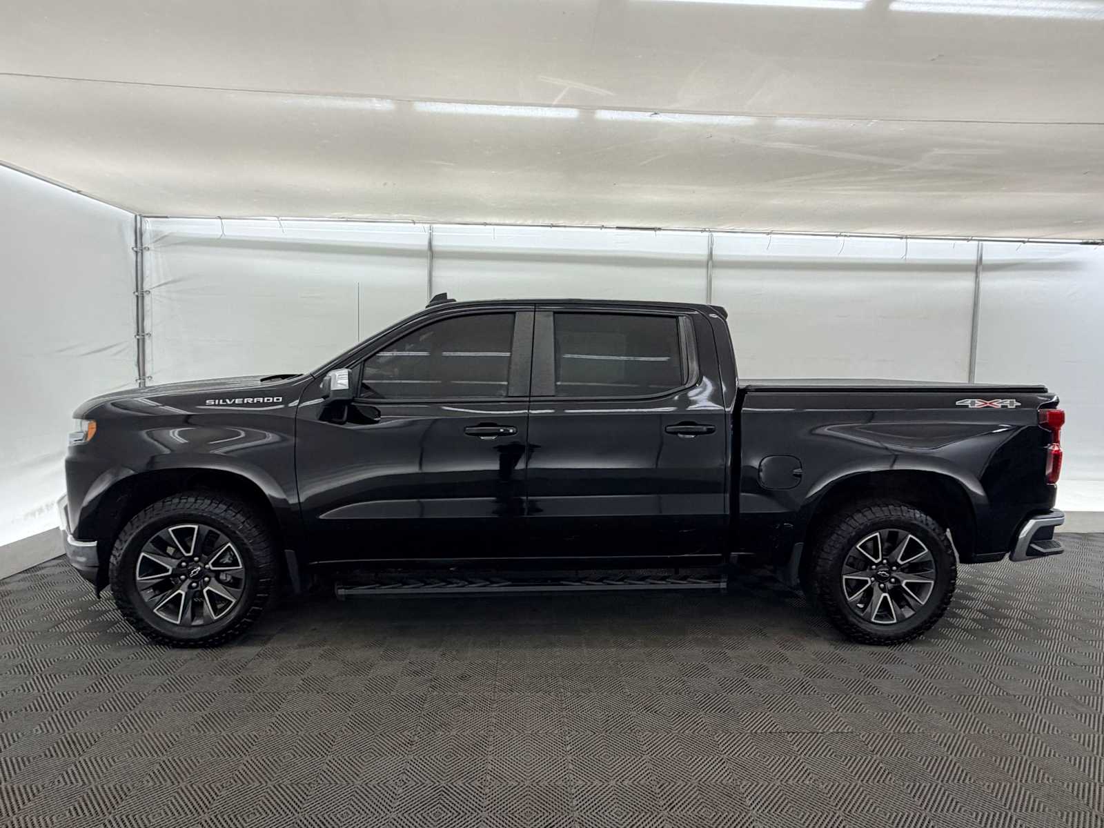 Thumbnail: 2021 Chevrolet Silverado 1500 - 3