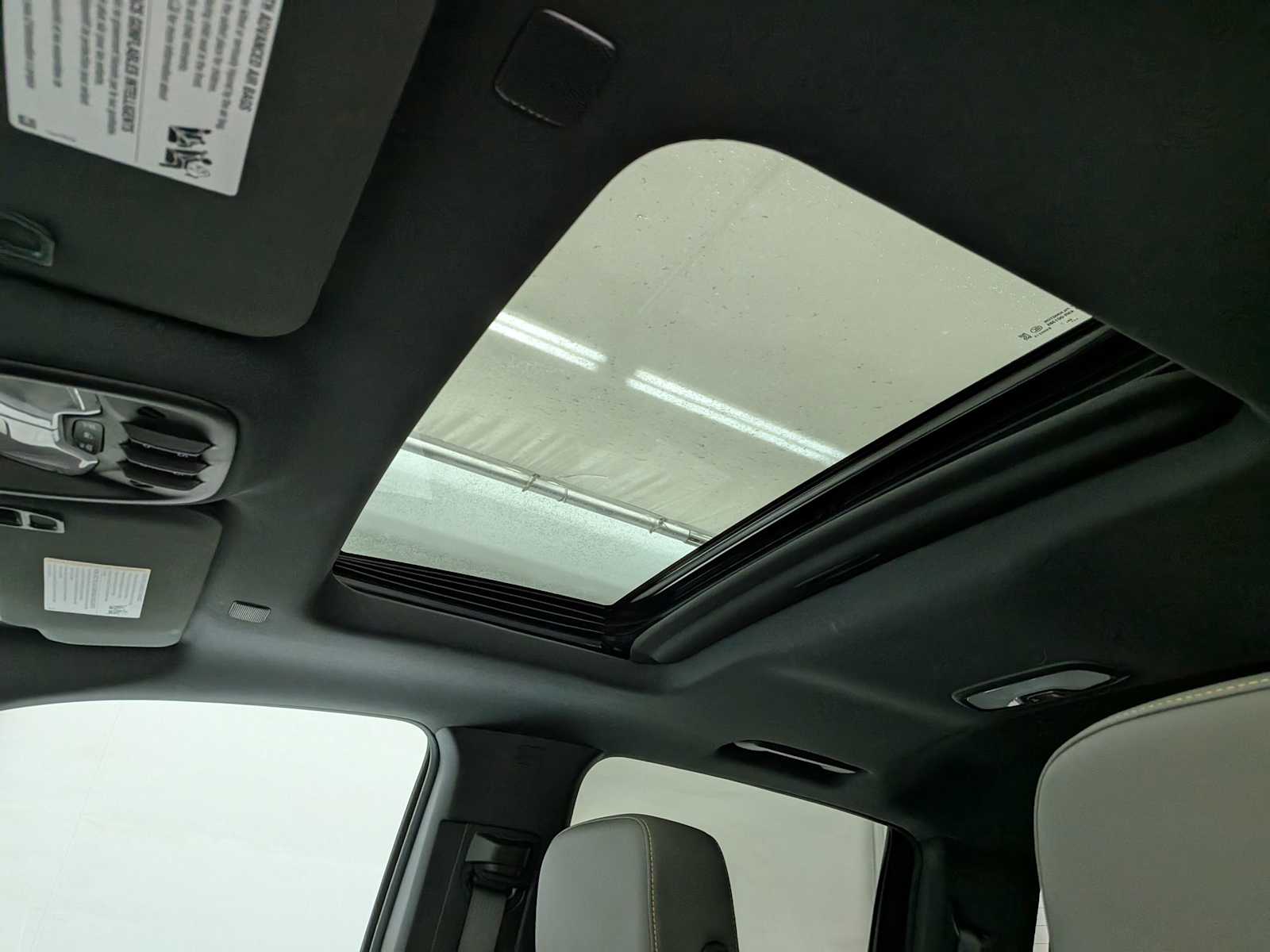 Thumbnail: 2024 Chevrolet Colorado - 22