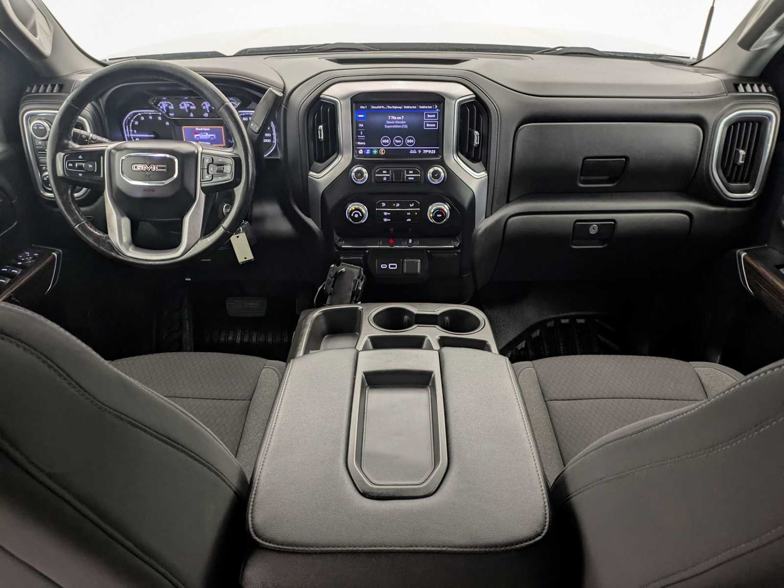 Thumbnail: 2021 GMC Sierra 3500 - 16