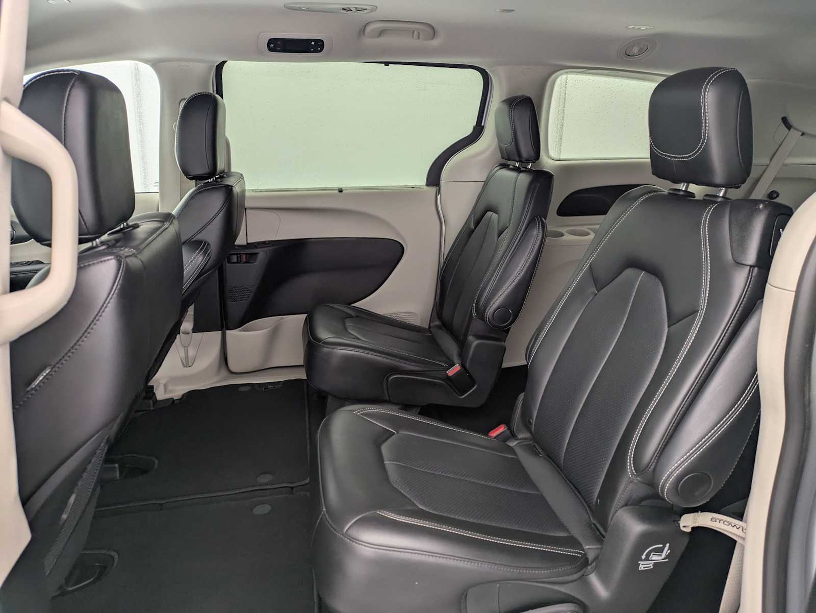 Thumbnail: 2024 Chrysler Pacifica - 19