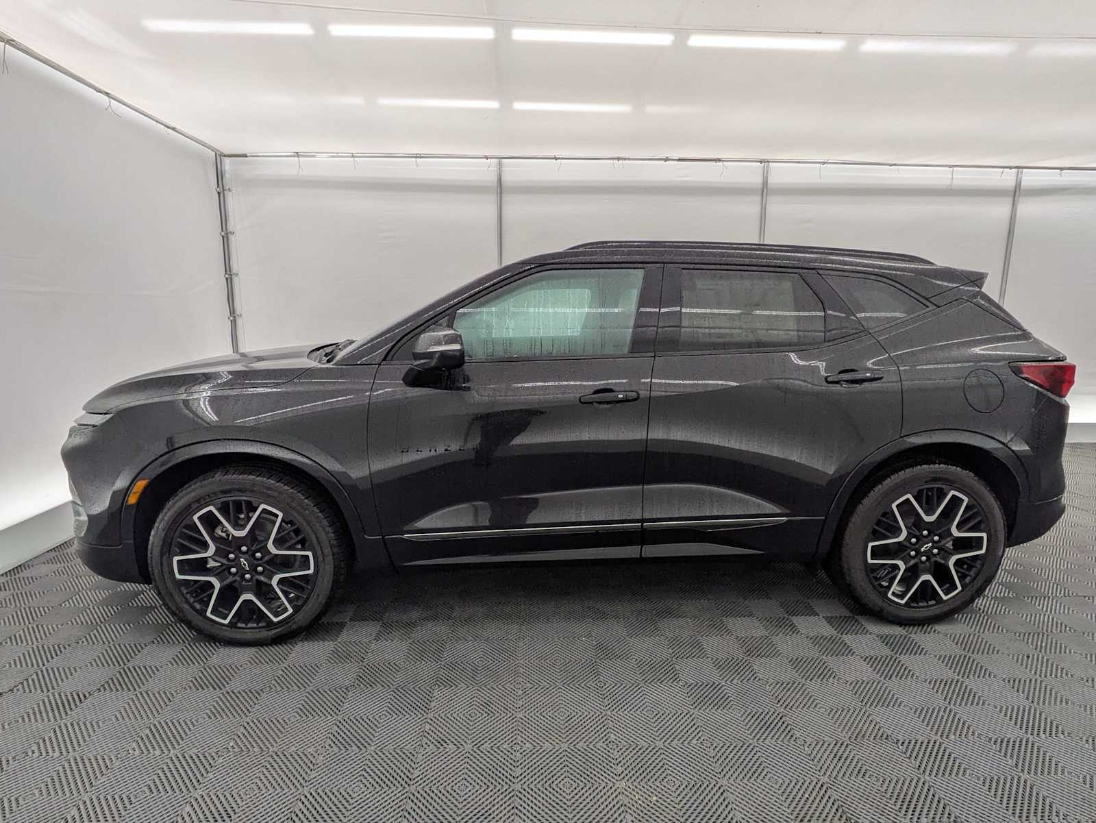 Thumbnail: 2026 Chevrolet Blazer - 3