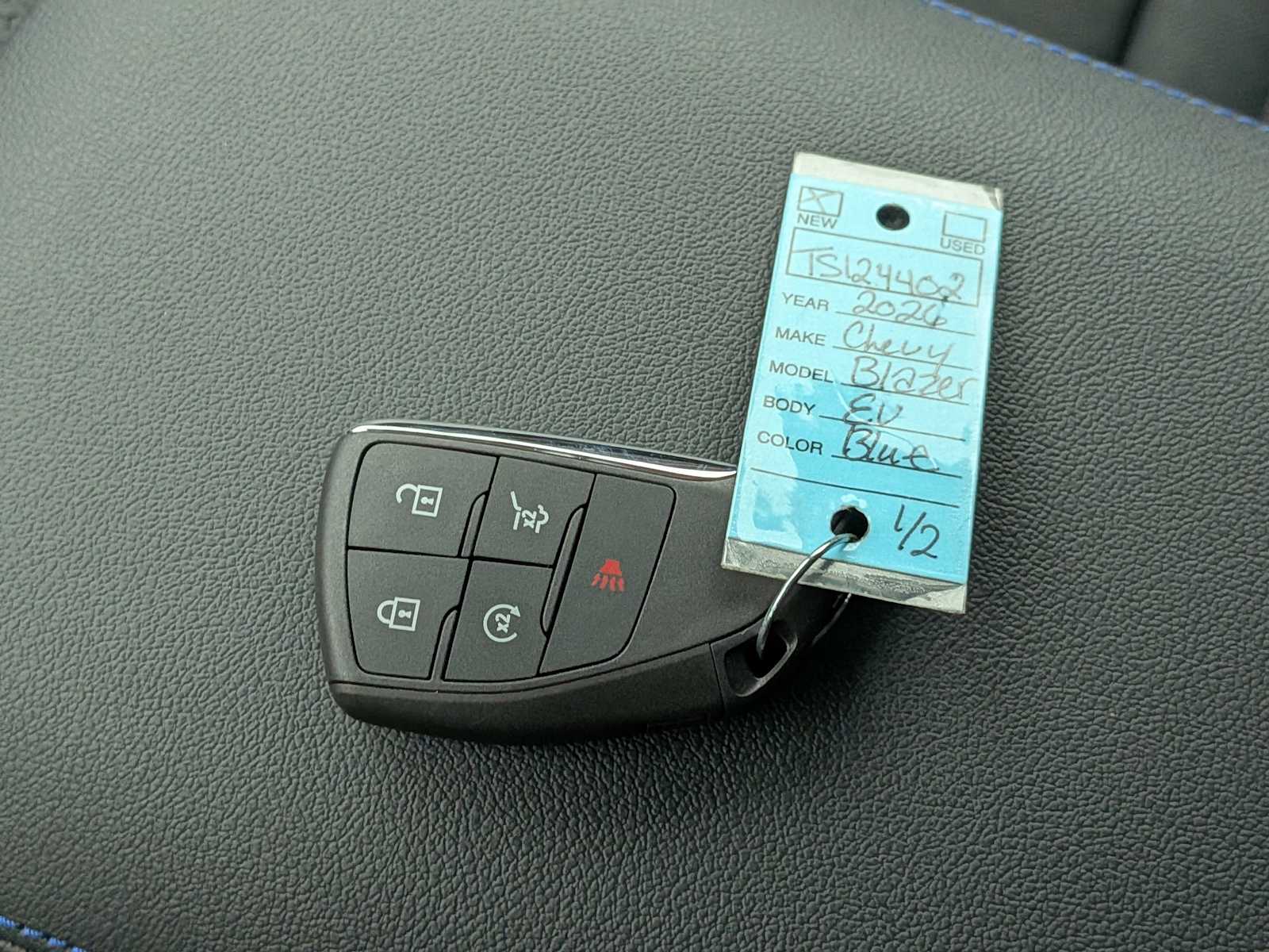 Thumbnail: 2026 Chevrolet Blazer EV - 34