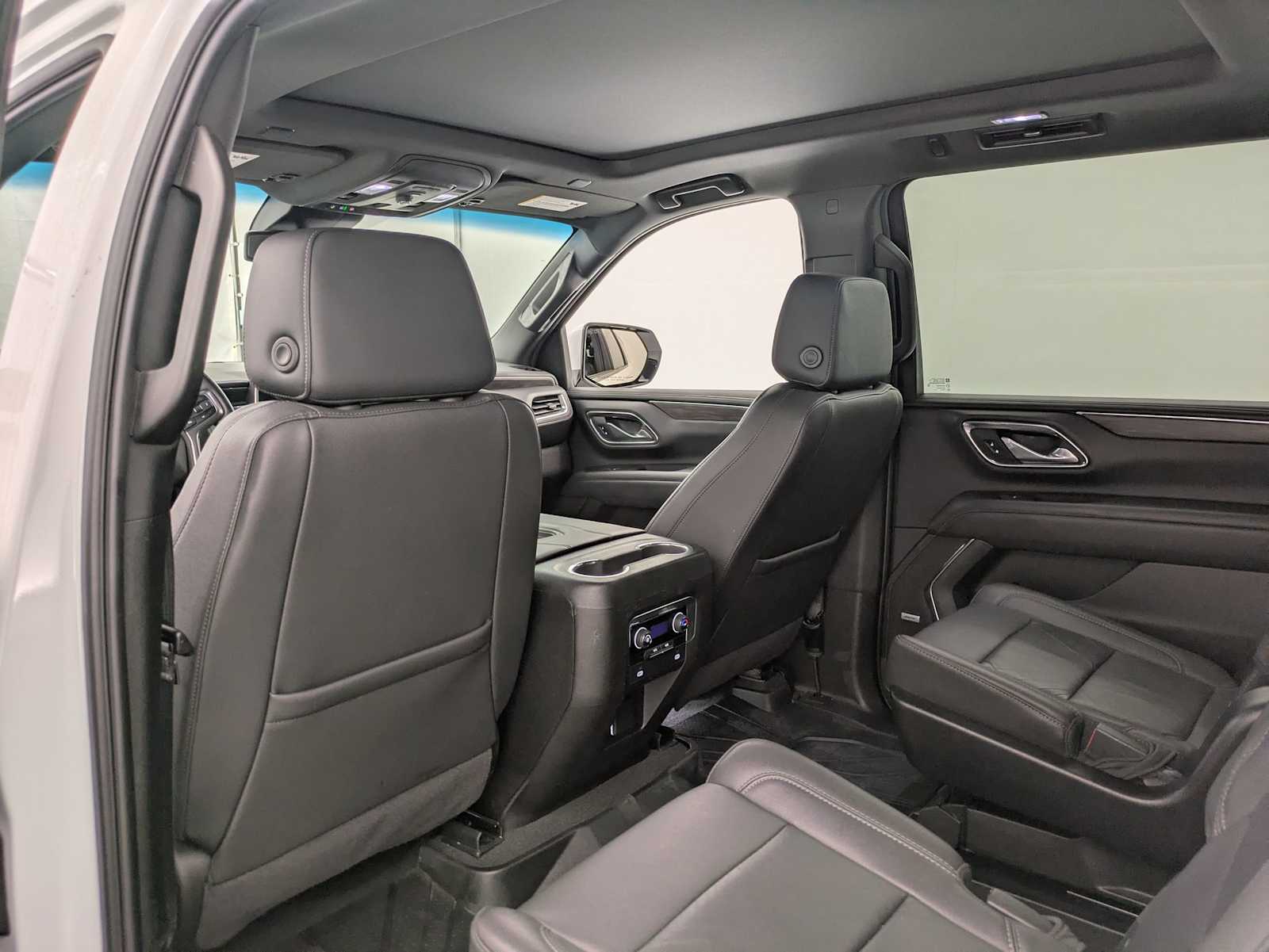 Thumbnail: 2024 Chevrolet Suburban - 17