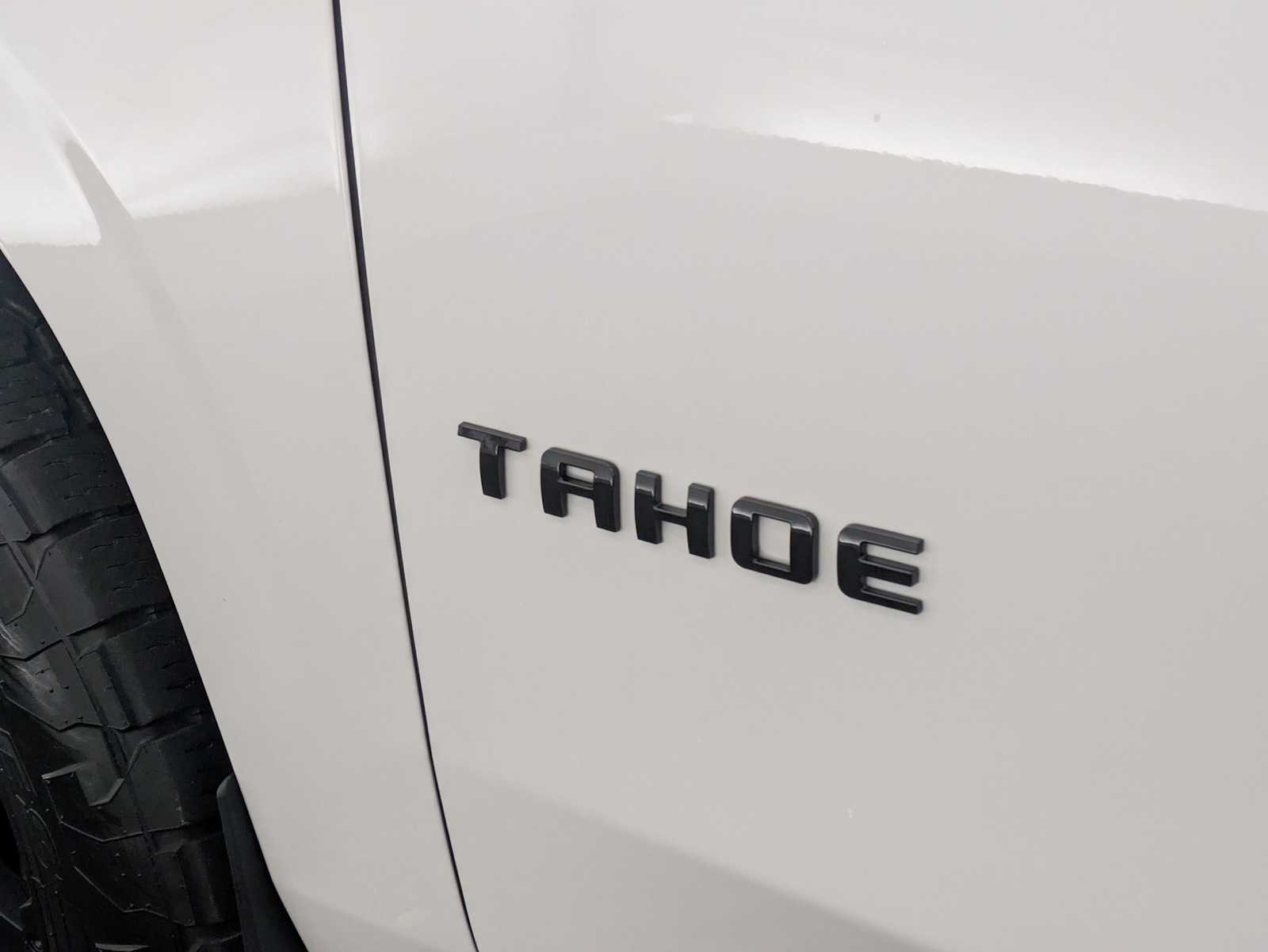 Thumbnail: 2023 Chevrolet Tahoe - 10