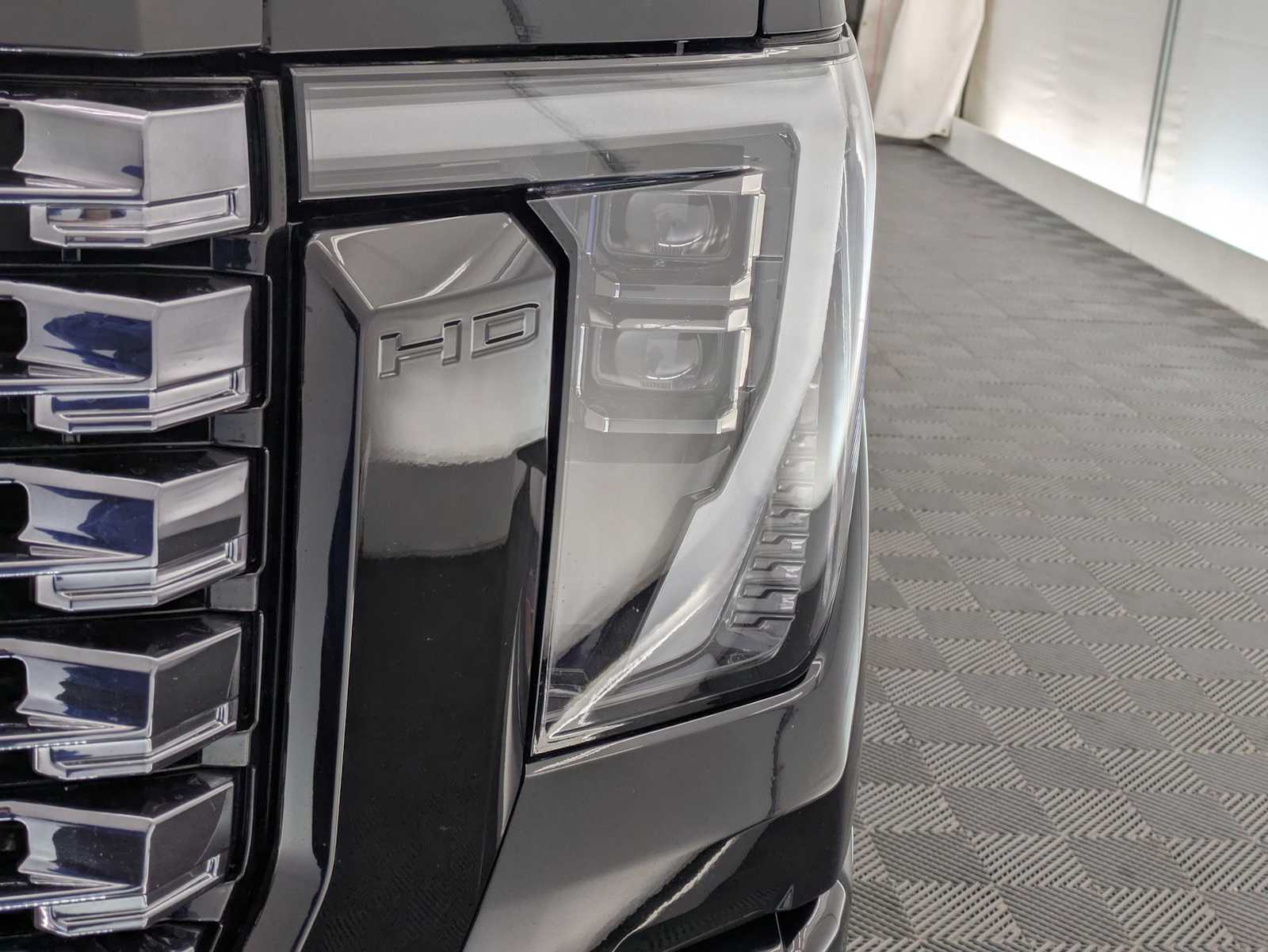 Thumbnail: 2025 GMC Sierra 3500 - 10