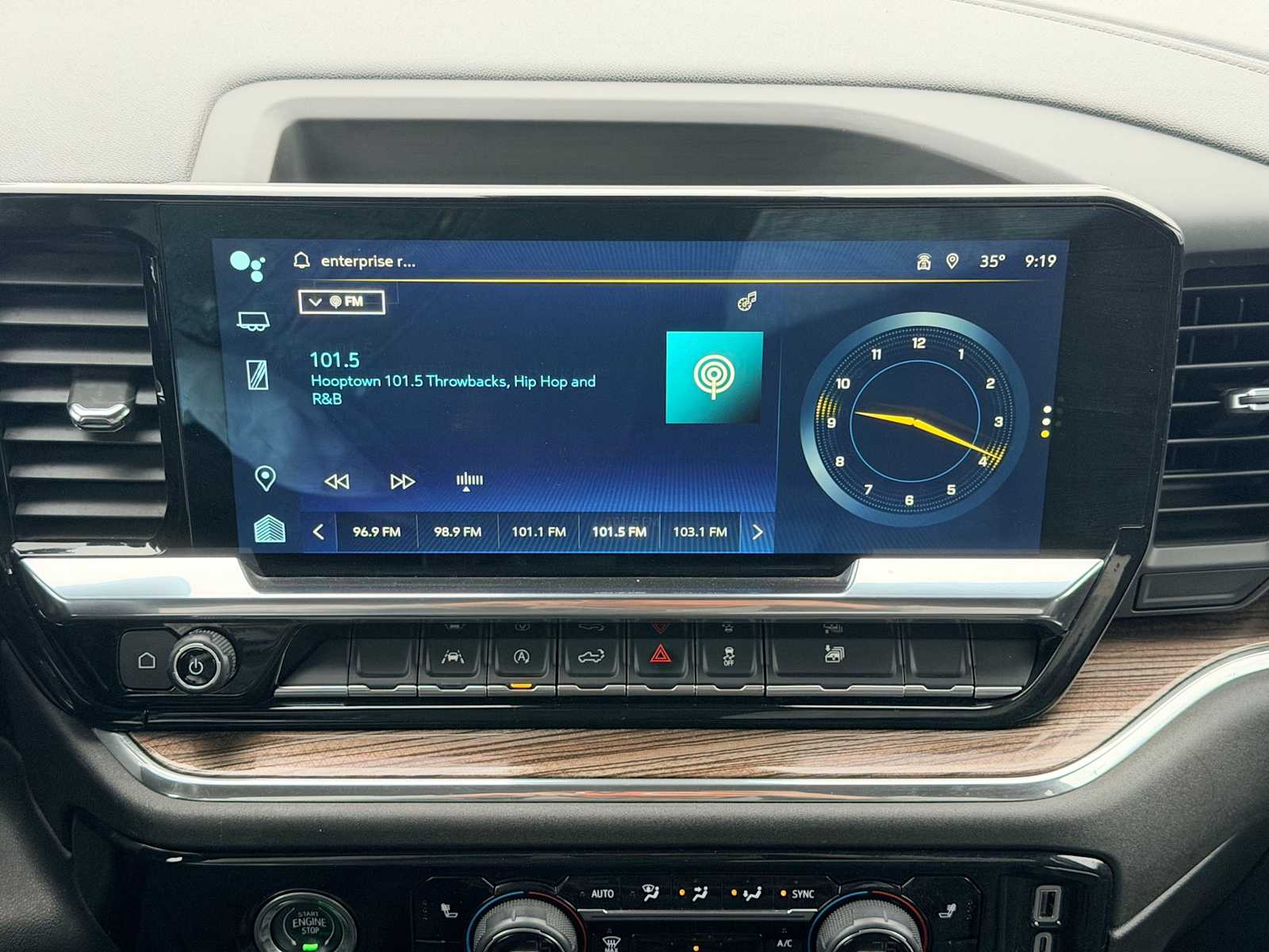 Thumbnail: 2024 Chevrolet Silverado 1500 - 29