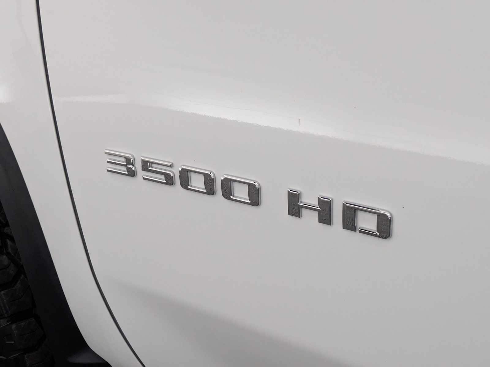 Thumbnail: 2021 Chevrolet Silverado 3500 - 11