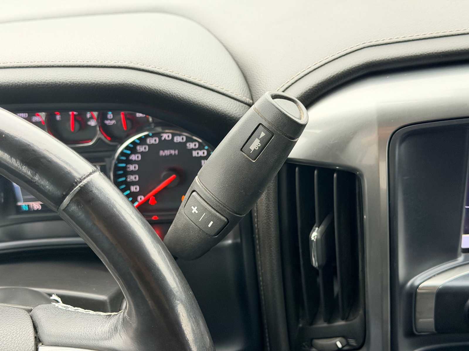 Thumbnail: 2018 Chevrolet Silverado 1500 - 31