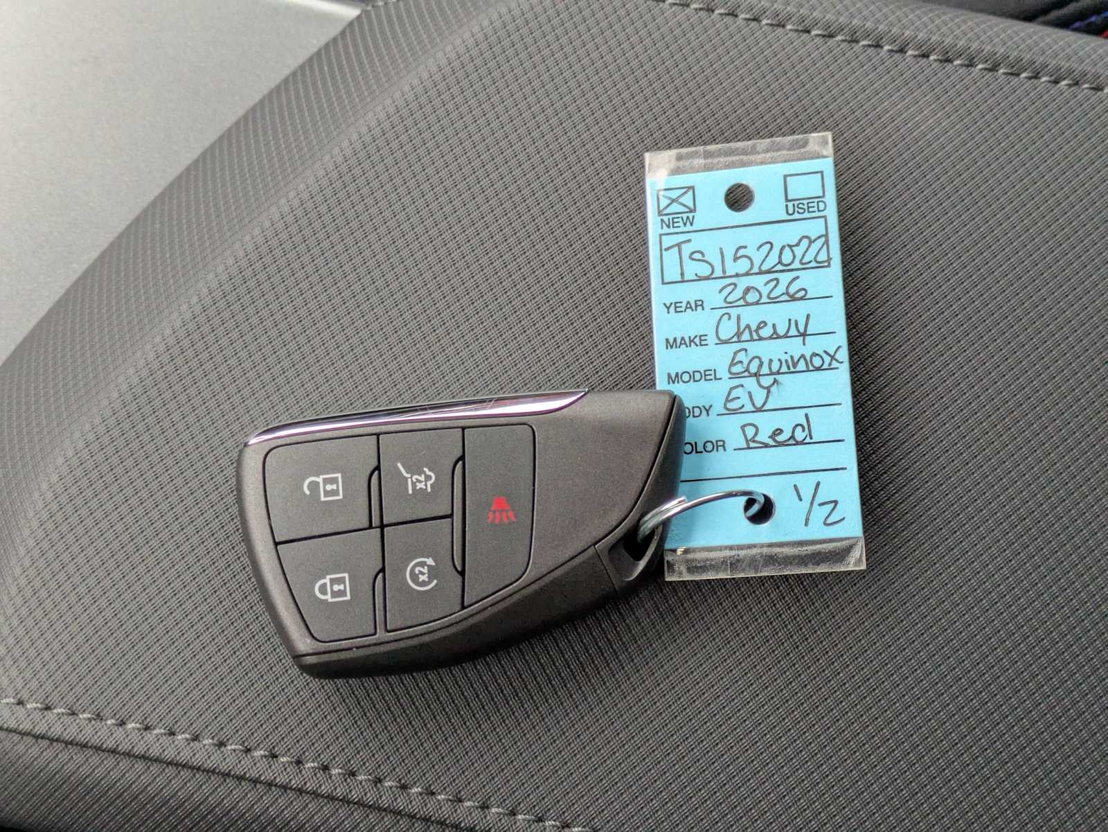 Thumbnail: 2026 Chevrolet Equinox - 34