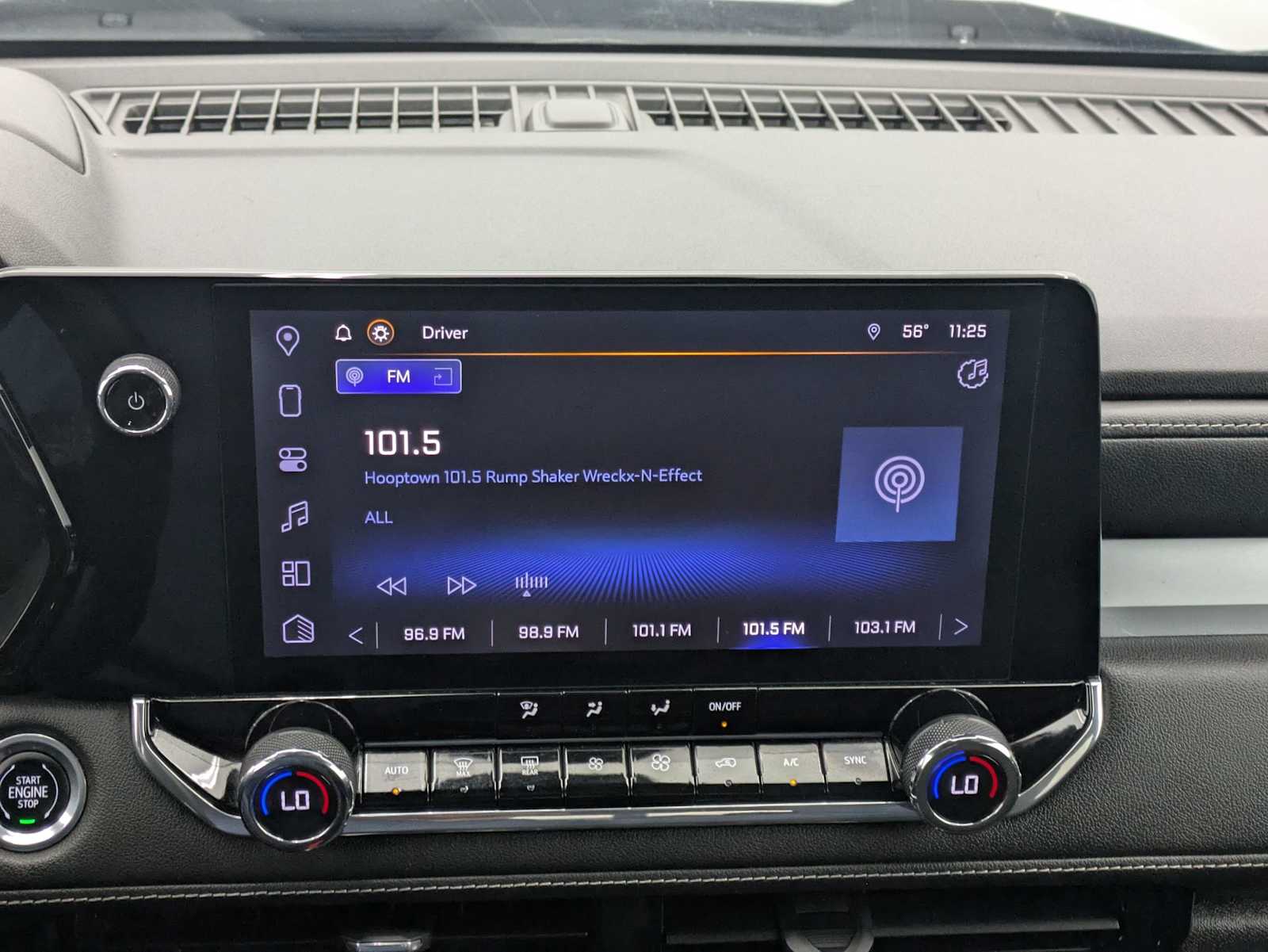 Thumbnail: 2023 Chevrolet Colorado - 29