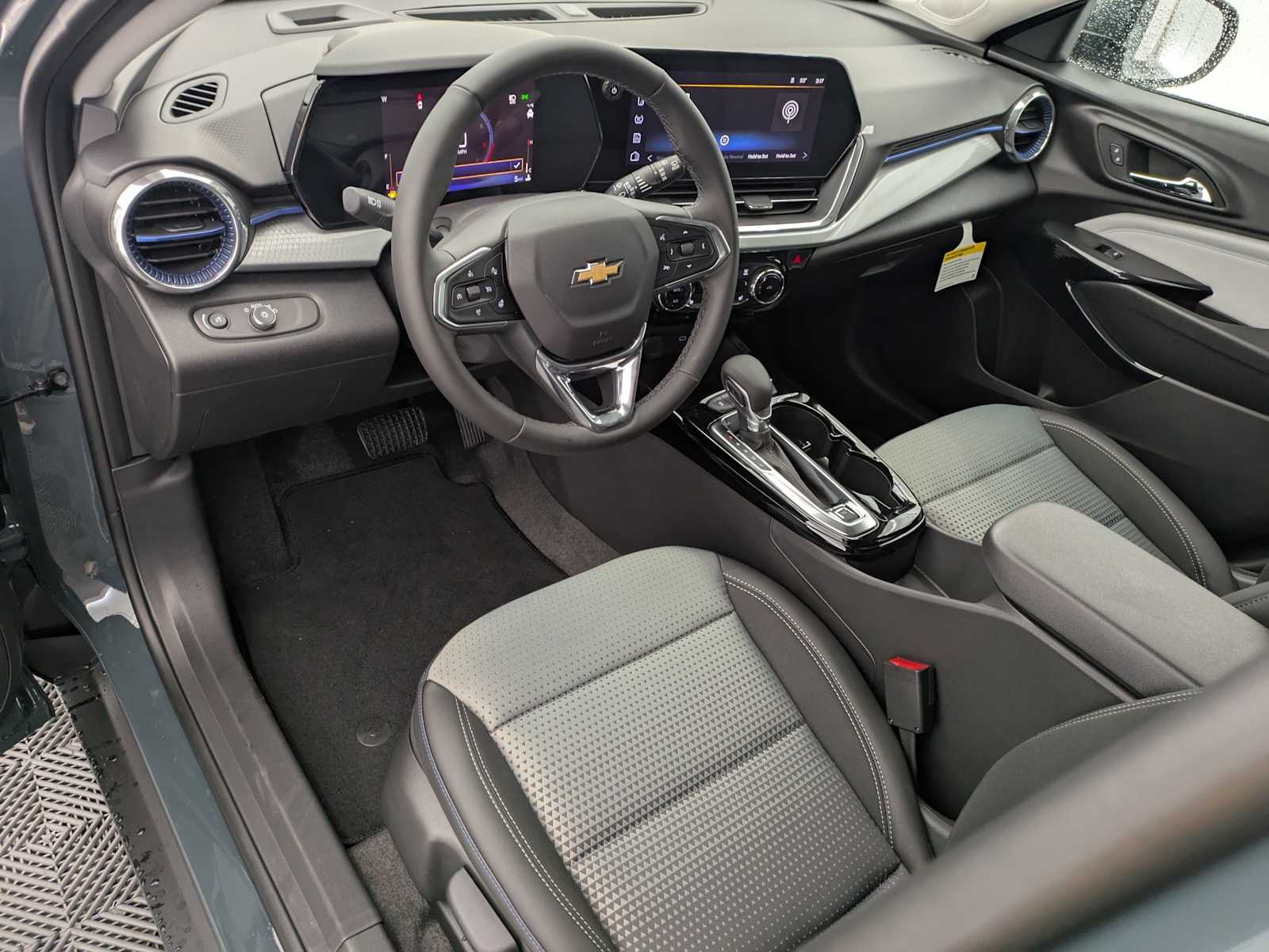 Thumbnail: 2026 Chevrolet Trax - 2