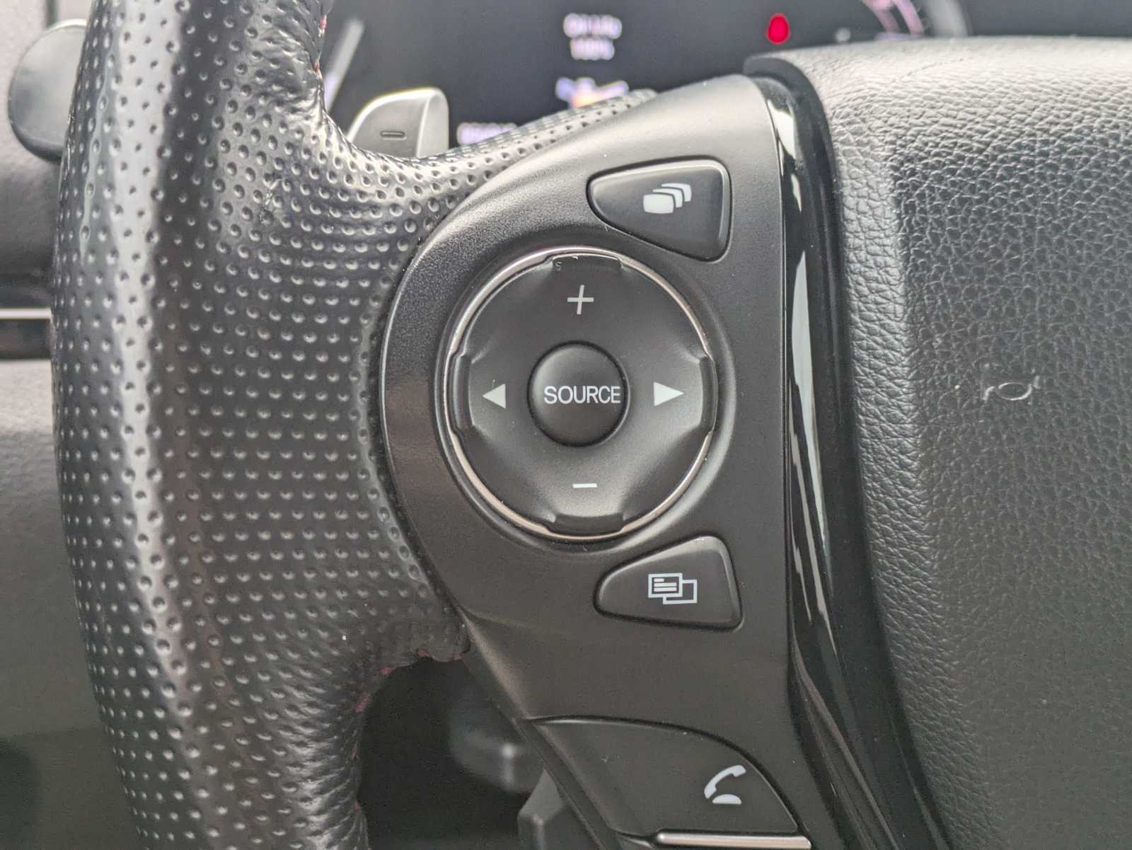 Thumbnail: 2023 Honda Ridgeline - 25