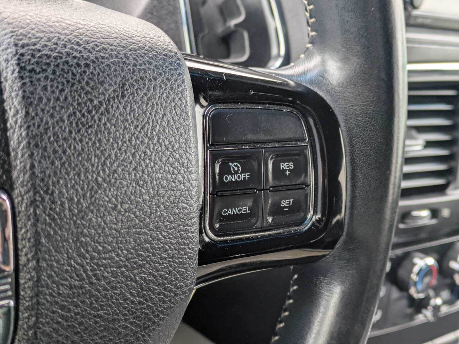 Thumbnail: 2017 Dodge Grand Caravan - 24