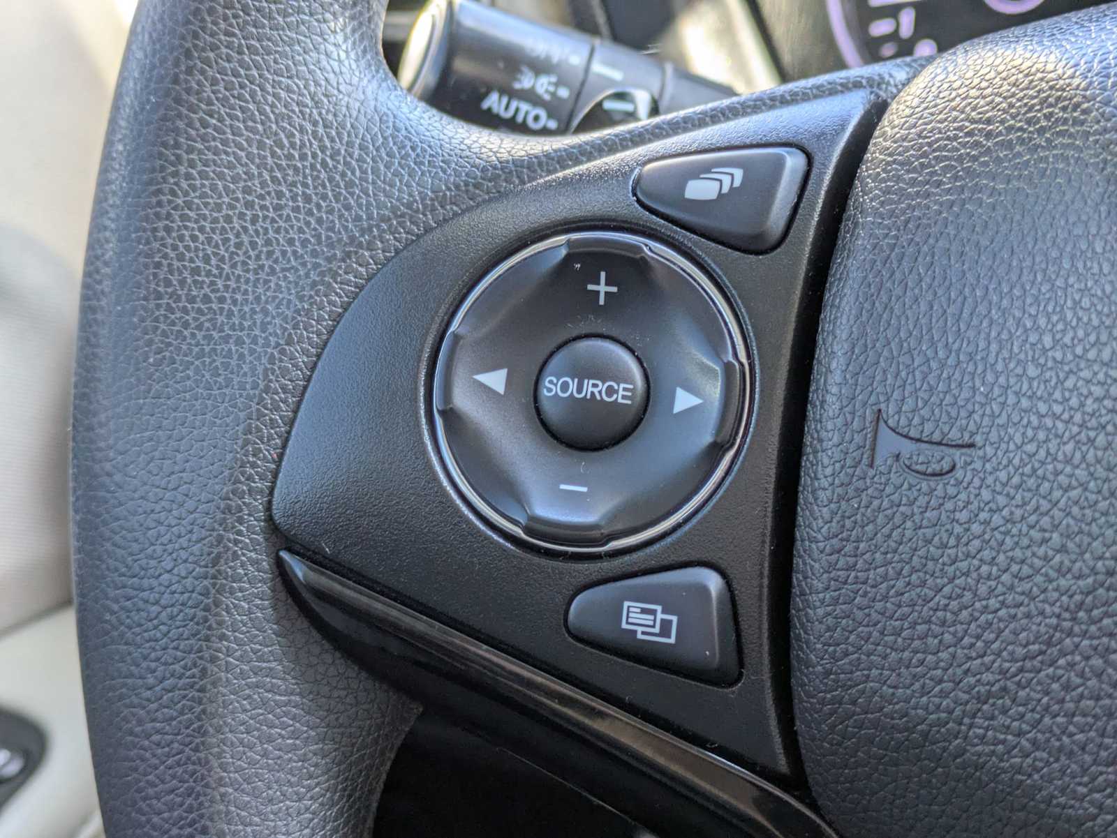 Thumbnail: 2018 Honda HR-V - 25