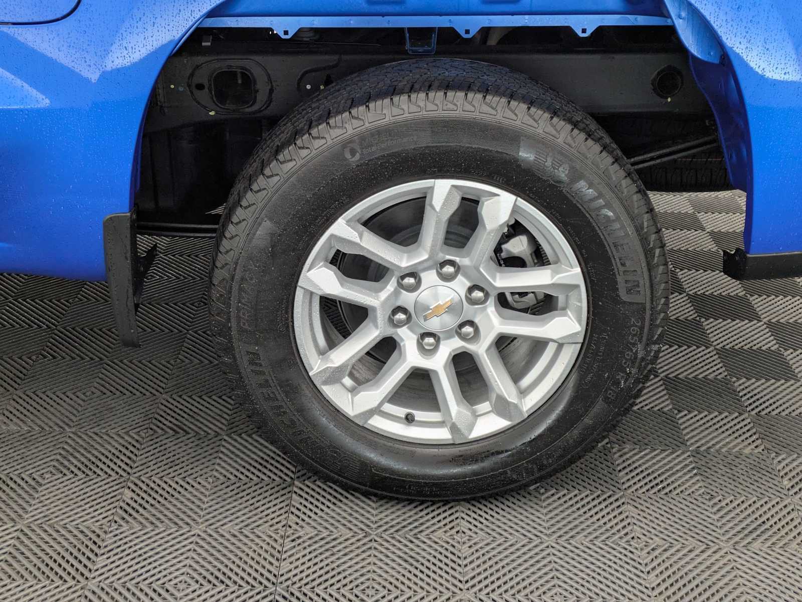 Thumbnail: 2025 Chevrolet Silverado 1500 - 17