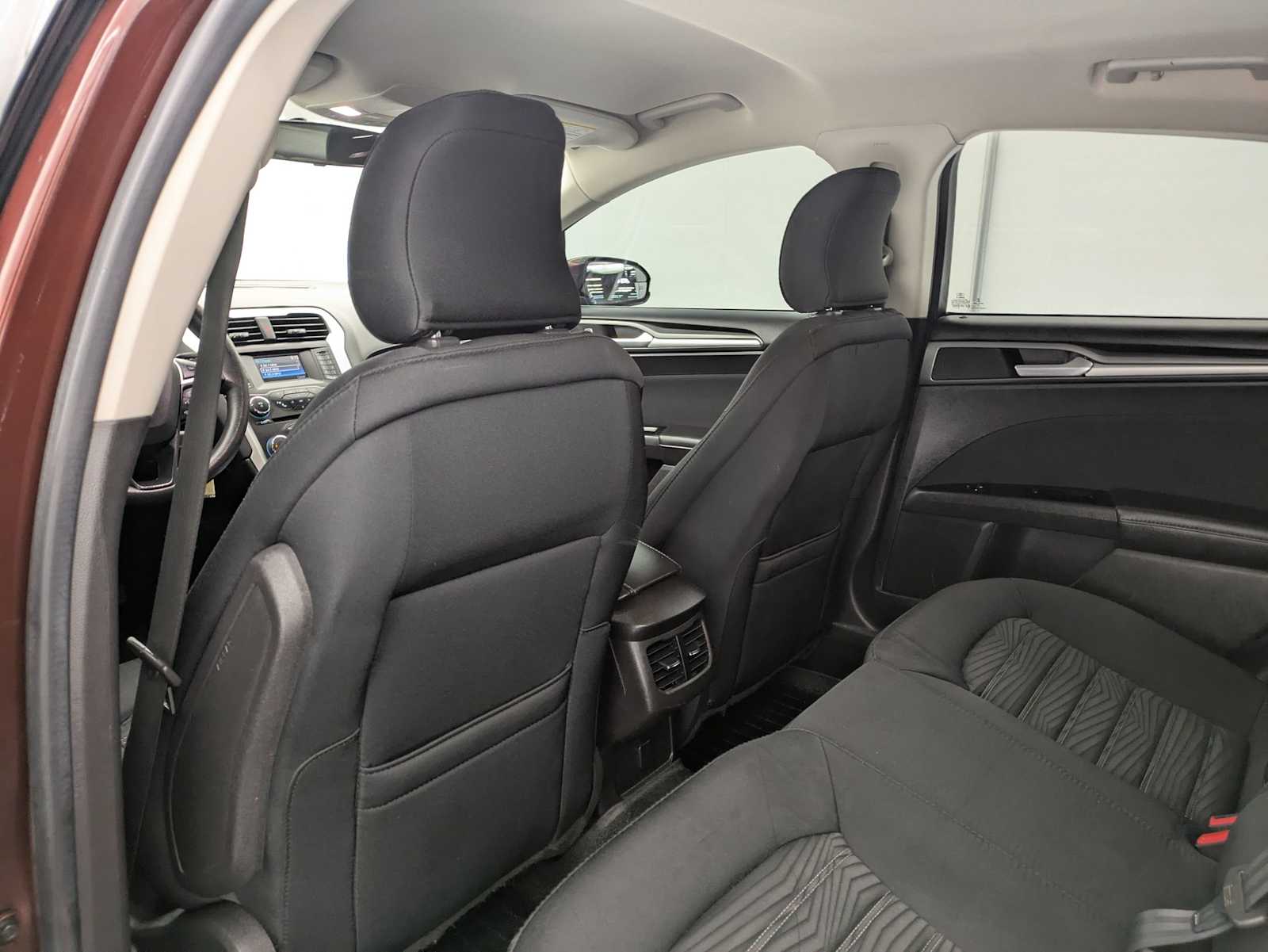 Thumbnail: 2016 Ford Fusion - 19