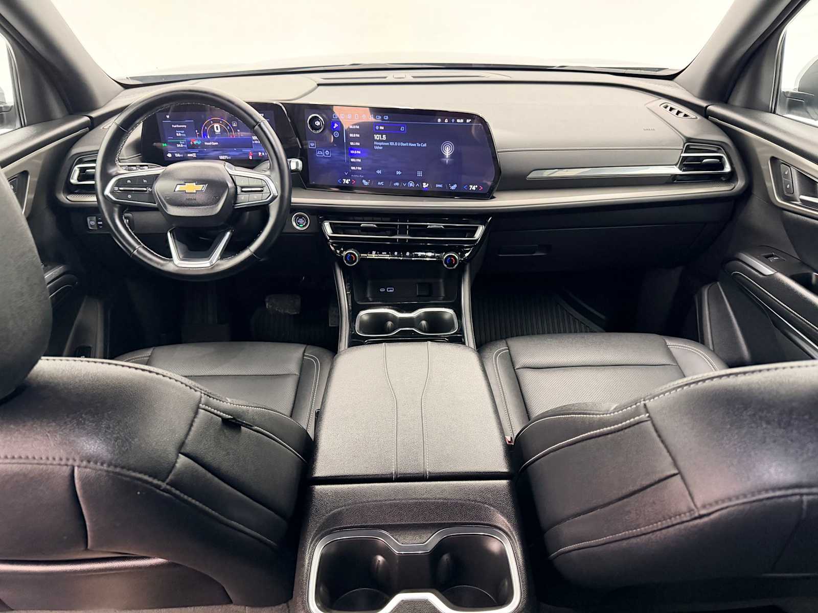 Thumbnail: 2025 Chevrolet Traverse - 15