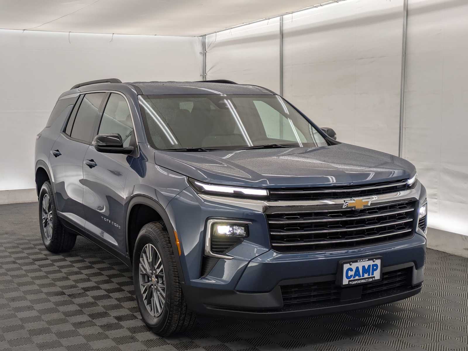 2025 Chevrolet Traverse LT 8