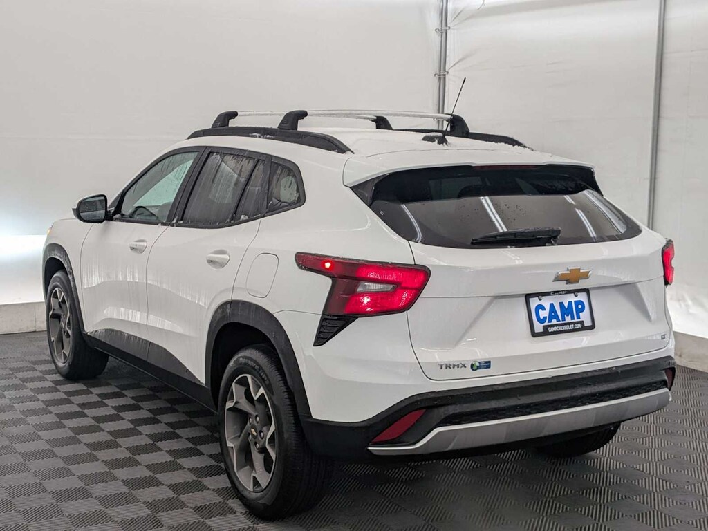 New 2025 Chevrolet Trax LT SUV