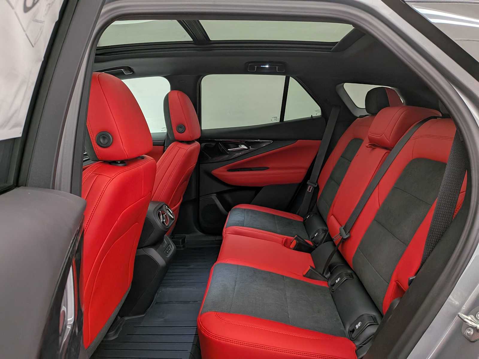 Thumbnail: 2026 Chevrolet Blazer EV - 21